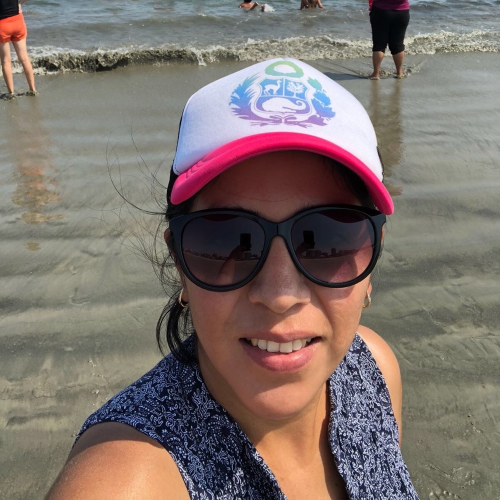 Meet your Posher, Roxana